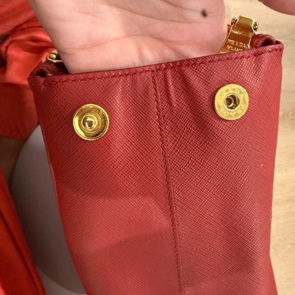 Prada Staffiano Red Leather - Picture 4 of 9